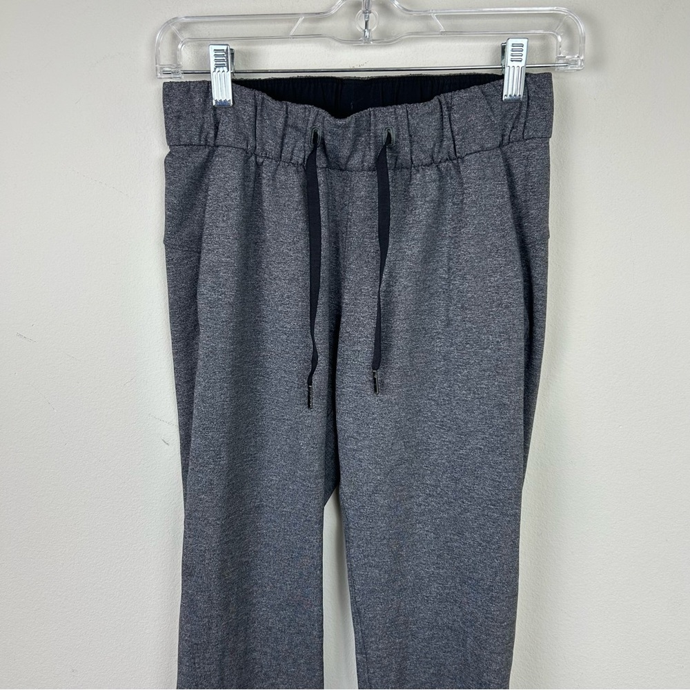 Lululemon On The Fly pant heathered gray/black size: 2 - Picture 3 of 12